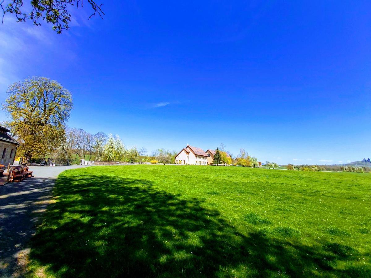 Resort Cesky Raj Troskovice Екстер'єр фото
